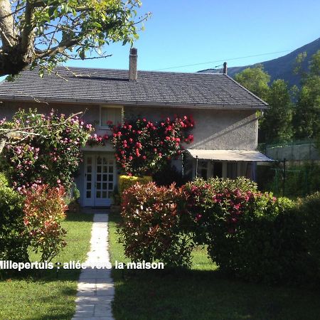 Villa Les Millepertuis Luz-Saint-Sauveur Exterior foto